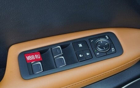 Lexus RX IV рестайлинг, 2020 год, 5 880 000 рублей, 30 фотография