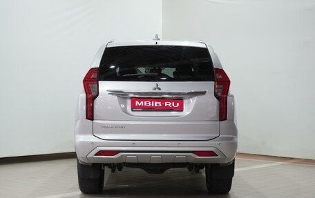 Mitsubishi Pajero Sport III рестайлинг, 2021 год, 4 570 000 рублей, 3 фотография