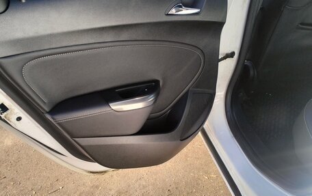 Opel Astra J, 2012 год, 480 000 рублей, 11 фотография