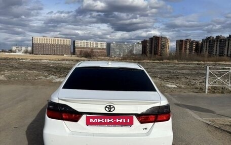 Toyota Camry, 2014 год, 2 240 000 рублей, 6 фотография