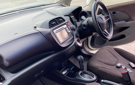 Honda Fit III, 2012 год, 1 100 000 рублей, 10 фотография