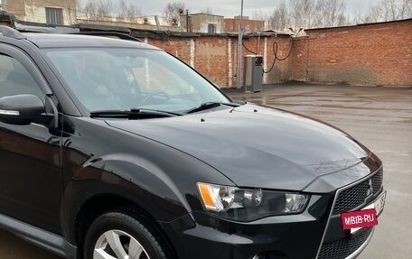 Mitsubishi Outlander III рестайлинг 3, 2011 год, 1 450 000 рублей, 8 фотография