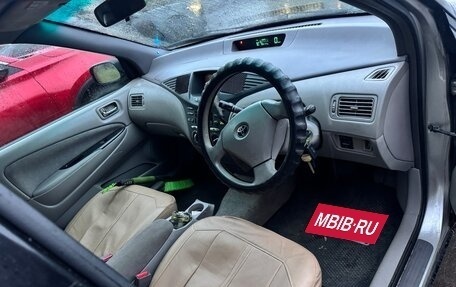 Toyota Prius IV XW50, 2001 год, 295 000 рублей, 5 фотография