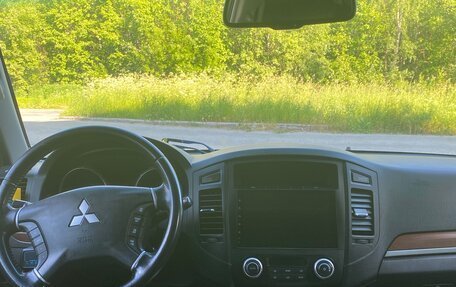 Mitsubishi Pajero IV, 2007 год, 1 250 000 рублей, 4 фотография