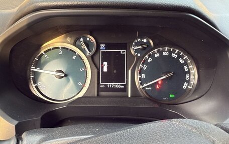 Toyota Land Cruiser Prado 150 рестайлинг 2, 2019 год, 4 600 000 рублей, 3 фотография