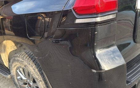 Toyota Land Cruiser Prado 150 рестайлинг 2, 2019 год, 4 600 000 рублей, 6 фотография