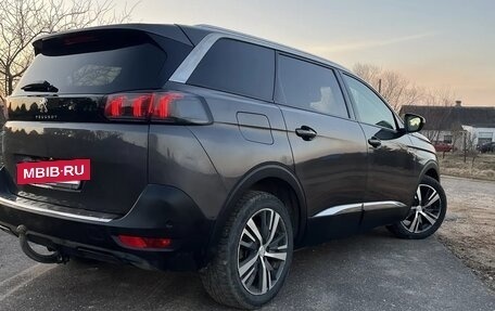 Peugeot 5008 II, 2021 год, 2 020 000 рублей, 3 фотография