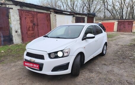 Chevrolet Aveo III, 2014 год, 650 000 рублей, 4 фотография