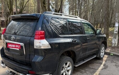 Toyota Land Cruiser Prado 150 рестайлинг 2, 2013 год, 3 200 000 рублей, 5 фотография