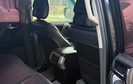 Toyota Land Cruiser Prado 150 рестайлинг 2, 2013 год, 3 200 000 рублей, 10 фотография