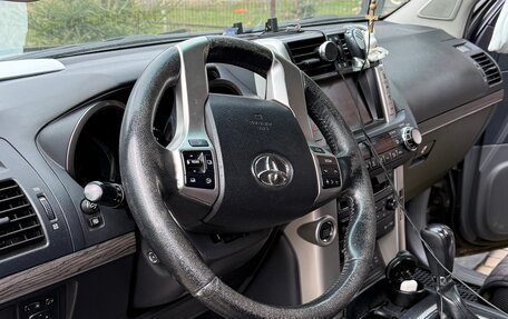 Toyota Land Cruiser Prado 150 рестайлинг 2, 2013 год, 3 200 000 рублей, 12 фотография