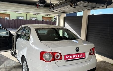 Volkswagen Jetta VI, 2010 год, 1 050 000 рублей, 5 фотография