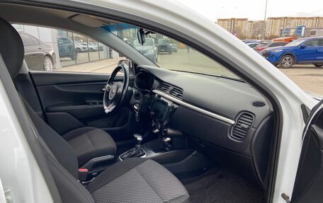 KIA Rio IV, 2018 год, 1 485 000 рублей, 9 фотография