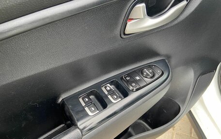 KIA Rio IV, 2018 год, 1 485 000 рублей, 15 фотография