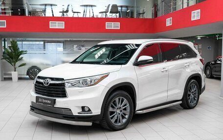 Toyota Highlander III, 2014 год, 2 490 000 рублей, 5 фотография