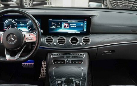 Mercedes-Benz E-Класс, 2020 год, 3 190 000 рублей, 11 фотография