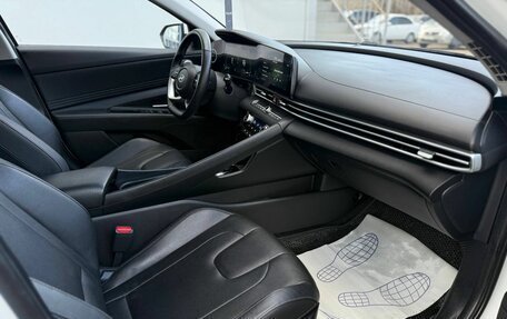 Hyundai Elantra, 2024 год, 2 200 000 рублей, 11 фотография