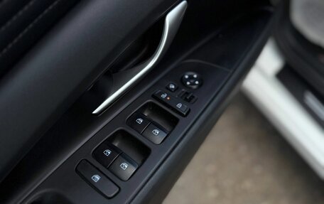 Hyundai Elantra, 2024 год, 2 200 000 рублей, 20 фотография