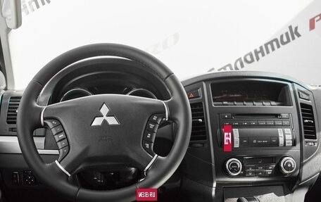 Mitsubishi Pajero IV, 2014 год, 2 150 000 рублей, 13 фотография