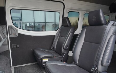 Nissan NV350 Caravan I, 2018 год, 2 789 000 рублей, 17 фотография