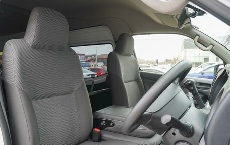 Nissan NV350 Caravan I, 2018 год, 2 789 000 рублей, 15 фотография