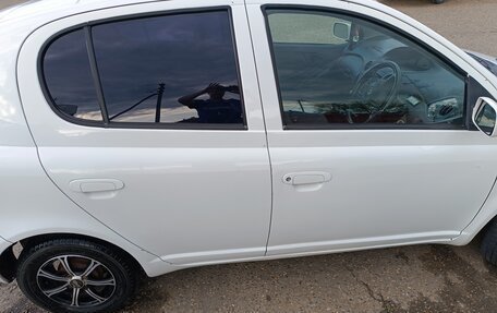 Toyota Vitz, 2003 год, 349 000 рублей, 4 фотография