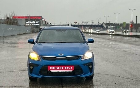 KIA Rio IV, 2018 год, 1 300 000 рублей, 3 фотография