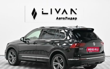 Volkswagen Tiguan II, 2018 год, 1 925 000 рублей, 4 фотография