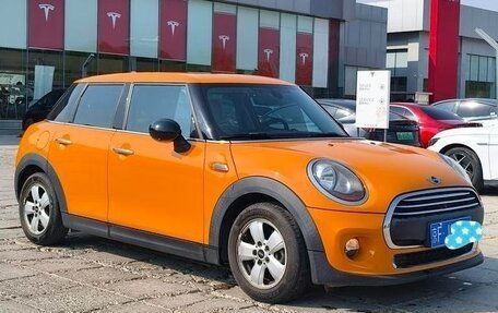 MINI Hatch, 2018 год, 1 560 000 рублей, 3 фотография