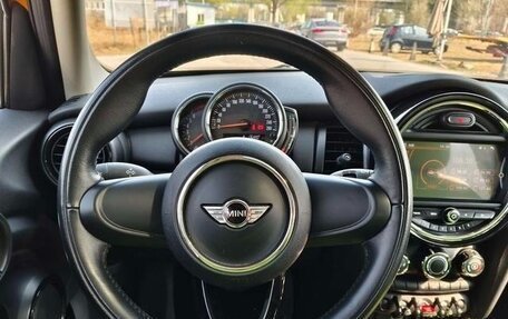 MINI Hatch, 2018 год, 1 560 000 рублей, 11 фотография