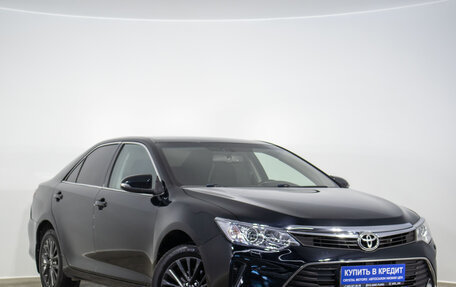 Toyota Camry, 2018 год, 1 549 000 рублей, 2 фотография