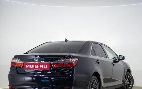 Toyota Camry, 2018 год, 1 549 000 рублей, 5 фотография