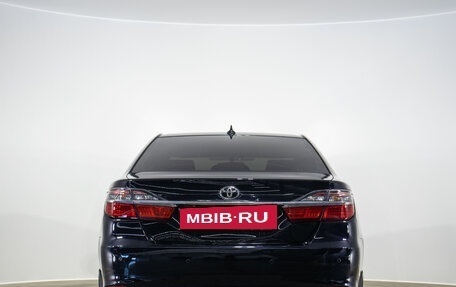 Toyota Camry, 2018 год, 1 549 000 рублей, 6 фотография