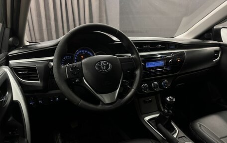 Toyota Corolla, 2013 год, 1 199 999 рублей, 8 фотография
