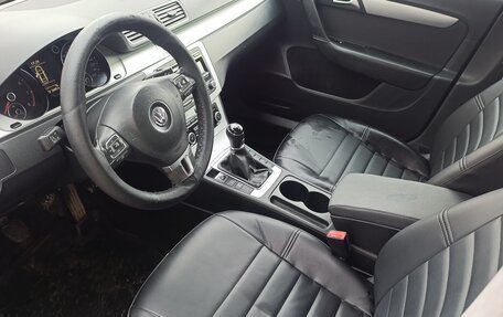 Volkswagen Passat B7, 2011 год, 700 000 рублей, 18 фотография