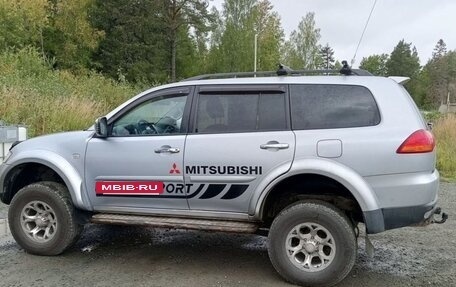 Mitsubishi Pajero Sport II рестайлинг, 2010 год, 1 300 000 рублей, 2 фотография