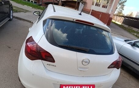 Opel Astra J, 2012 год, 690 000 рублей, 2 фотография