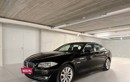 BMW 5 серия, 2012 год, 1 970 000 рублей, 3 фотография