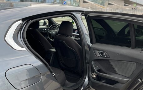 BMW 1 серия, 2020 год, 1 850 000 рублей, 10 фотография