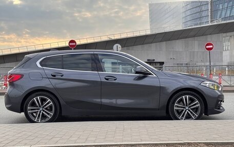 BMW 1 серия, 2020 год, 1 850 000 рублей, 5 фотография