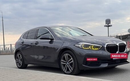 BMW 1 серия, 2020 год, 1 850 000 рублей, 4 фотография