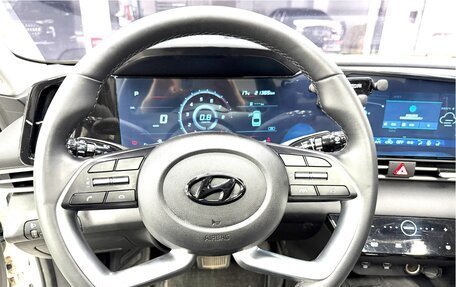 Hyundai Elantra, 2023 год, 1 790 000 рублей, 6 фотография