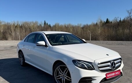 Mercedes-Benz E-Класс, 2020 год, 4 600 000 рублей, 1 фотография