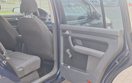 Volkswagen Touran III, 2009 год, 700 000 рублей, 13 фотография