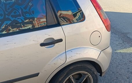 Ford Fiesta, 2005 год, 370 000 рублей, 4 фотография