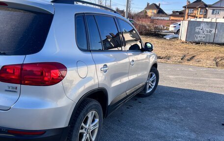 Volkswagen Tiguan I, 2011 год, 840 000 рублей, 3 фотография