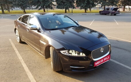 Jaguar XJ IV (X351), 2013 год, 2 460 000 рублей, 2 фотография