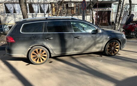 Volkswagen Passat B7, 2011 год, 1 050 000 рублей, 4 фотография