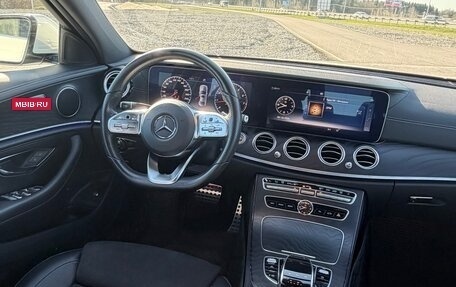 Mercedes-Benz E-Класс, 2020 год, 4 600 000 рублей, 9 фотография