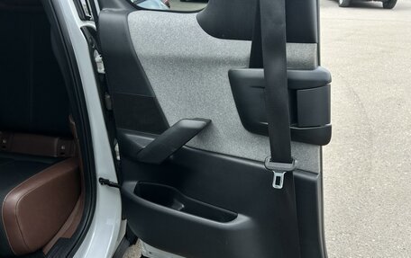 Mazda MX-30, 2020 год, 2 200 000 рублей, 12 фотография